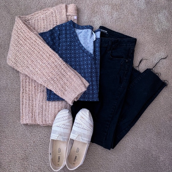 Lularoe christy - Picture 1 of 4